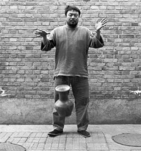 Proportional_280_ai-weiwei-dropping