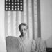 Cropped_75_424px-gordon_parks_-_american_gothic