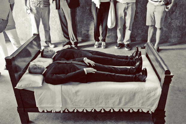 Proportional_620_proportional_710_maurizio_cattelan__we_2010__photo_pierpaolo_ferrari
